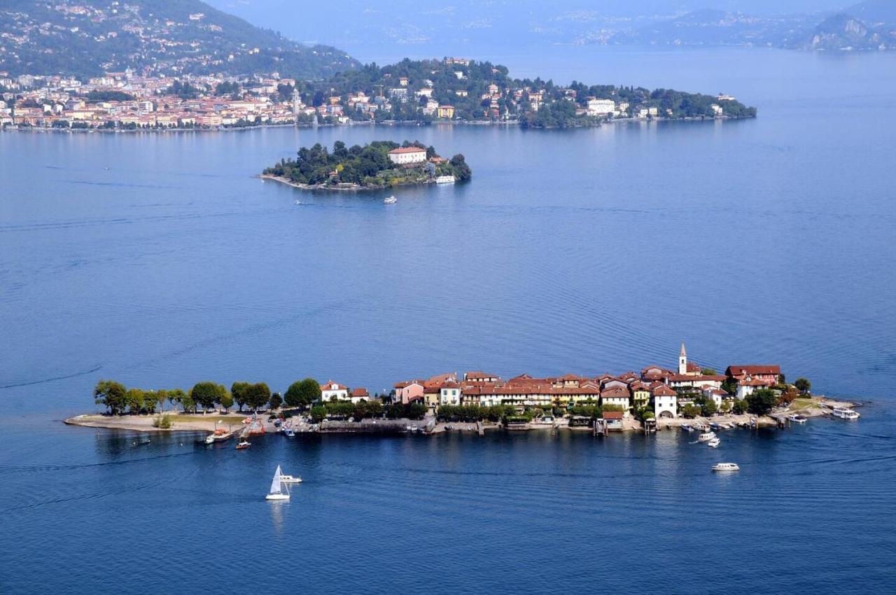 L'Ortensia Della Villa Isabella, Camera Con Vista Lago, Balcone Sul Parco E Bagno Esclusivo All'Esterno Della Camera Stresa Bagian luar foto