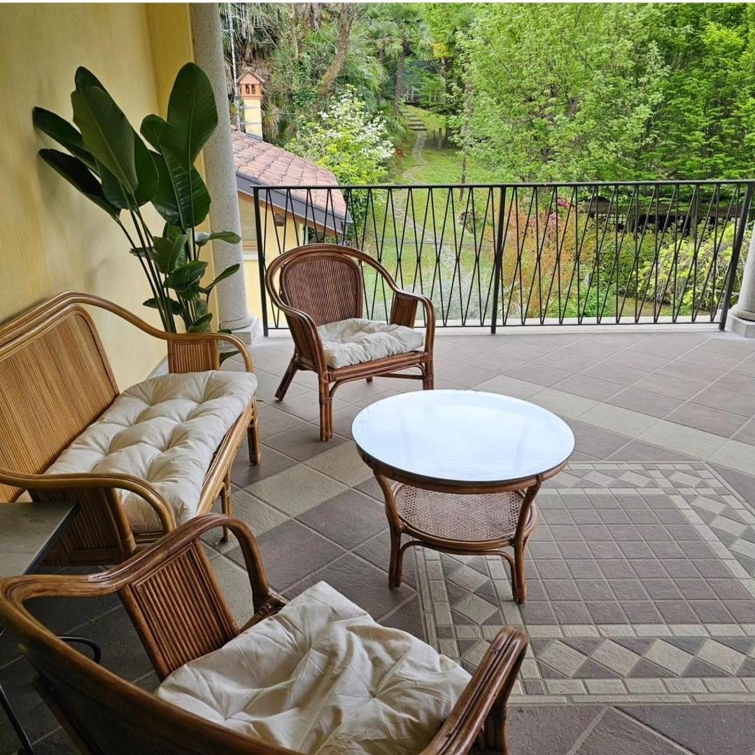 L'Ortensia Della Villa Isabella, Camera Con Vista Lago, Balcone Sul Parco E Bagno Esclusivo All'Esterno Della Camera Stresa Bagian luar foto